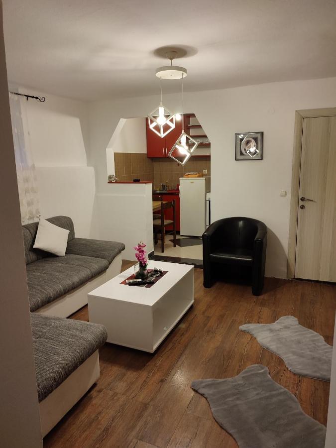 V&J Apartments Podgorica Ngoại thất bức ảnh