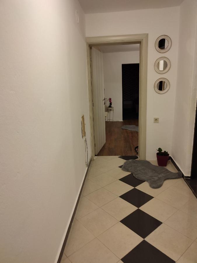 V&J Apartments Podgorica Ngoại thất bức ảnh