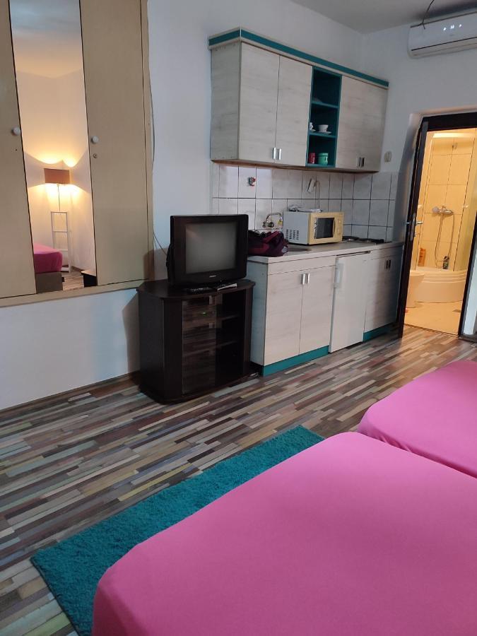 V&J Apartments Podgorica Ngoại thất bức ảnh
